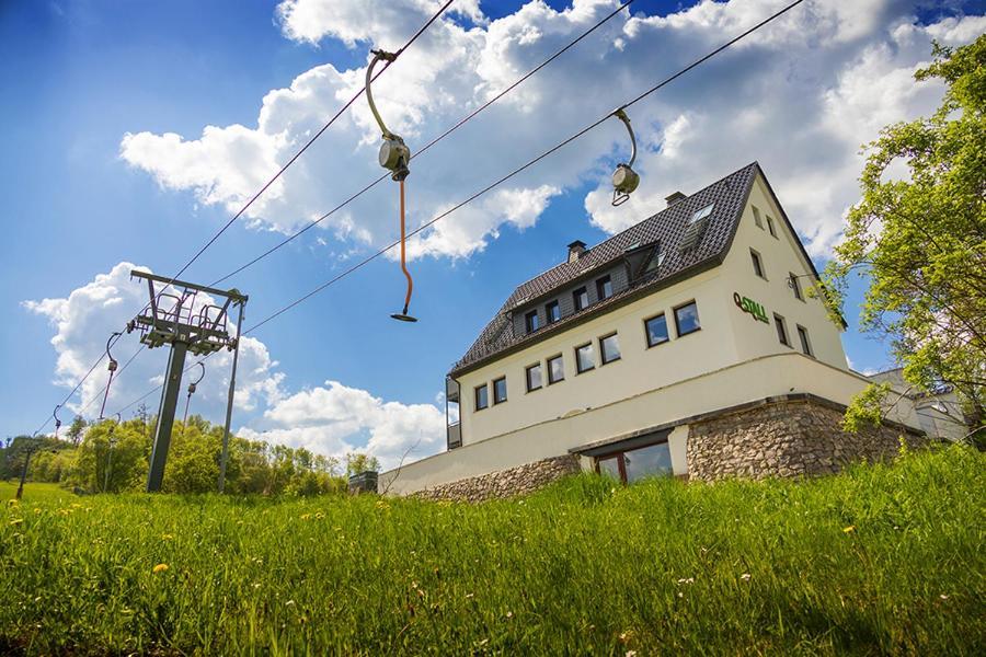 Q-Stall Am Poppenberg Brilon Exterior foto